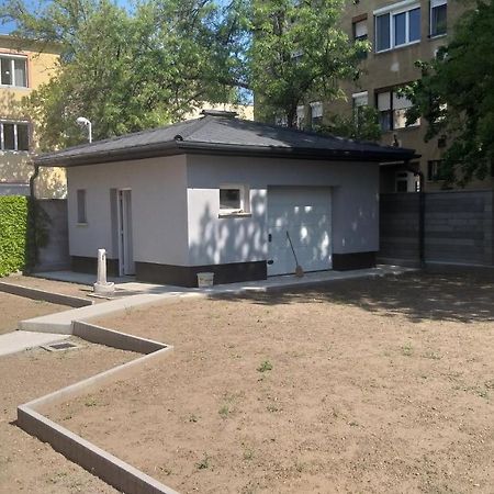 Karpatia Vendeghaz 1201 בודפשט מראה חיצוני תמונה