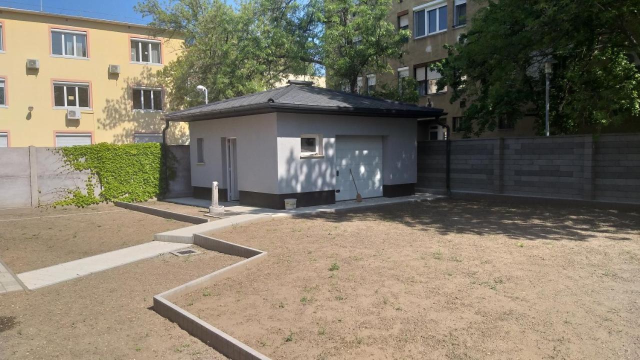 Karpatia Vendeghaz 1201 בודפשט מראה חיצוני תמונה