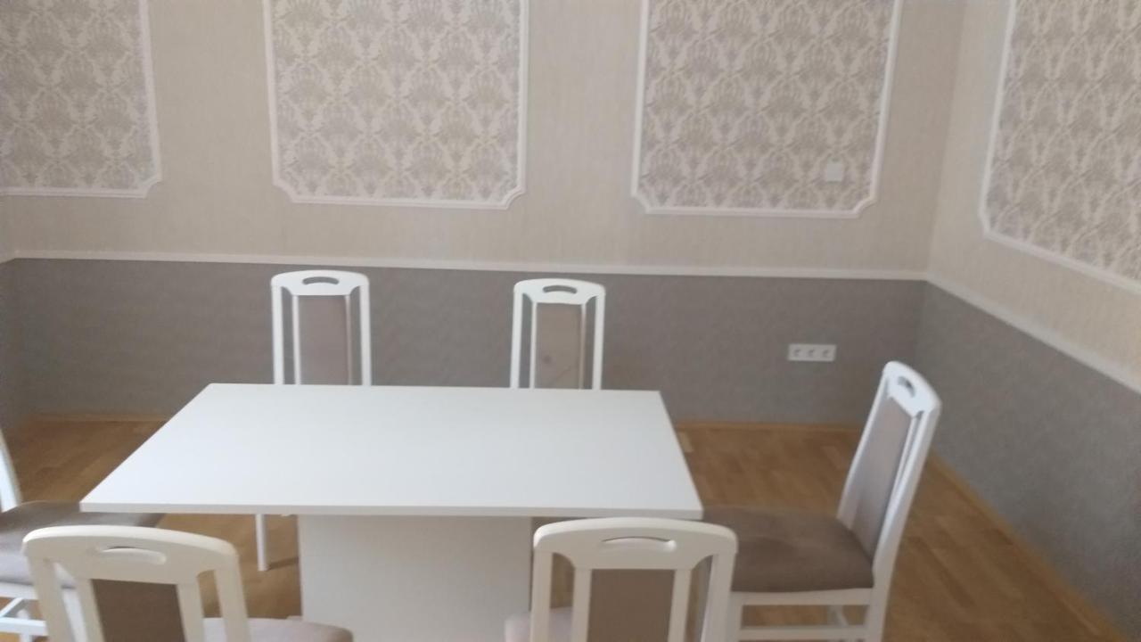 Karpatia Vendeghaz 1201 בודפשט מראה חיצוני תמונה